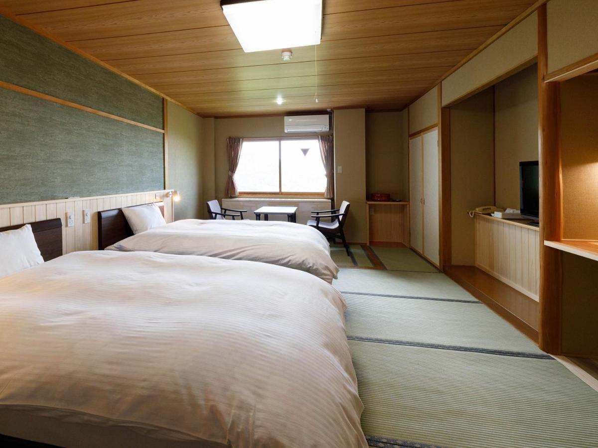 Hotel Iwasuge Yamanouchi  Esterno foto