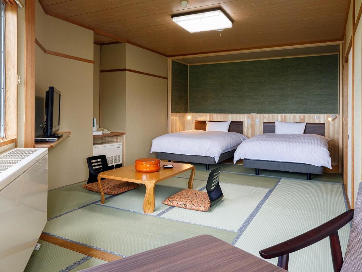 Hotel Iwasuge Yamanouchi  Esterno foto