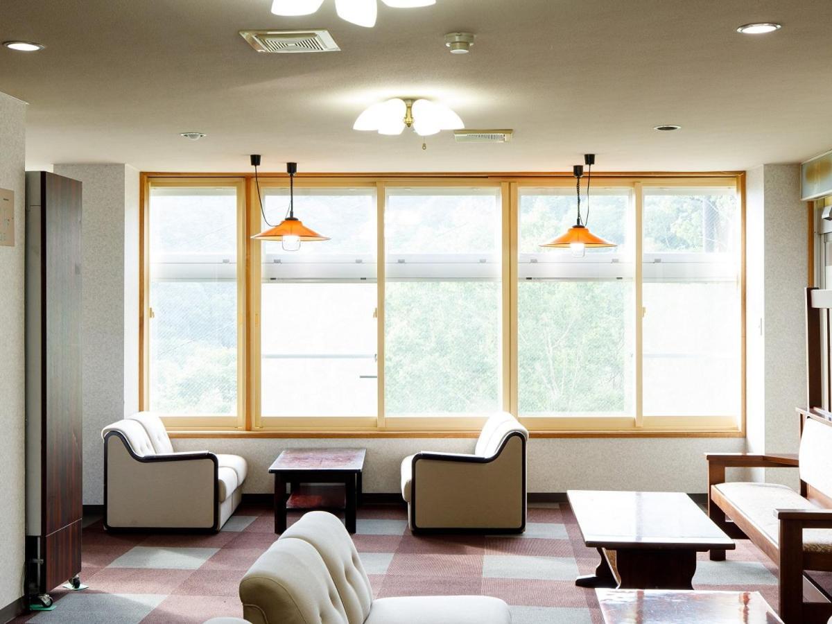Hotel Iwasuge Yamanouchi  Esterno foto